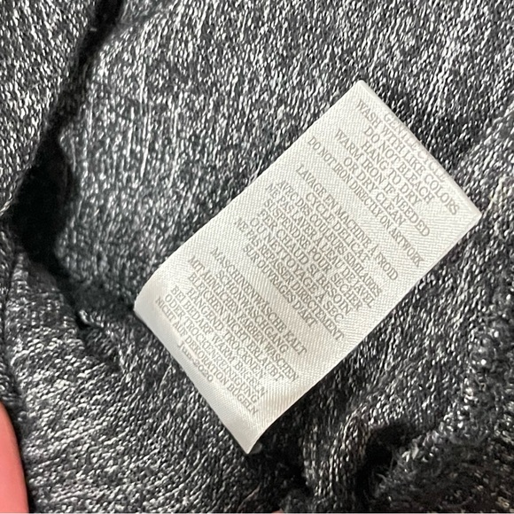 Peloton Long Sleeve Black Oversized Lightweight Sweatshirt size Small - Picture 5 of 6